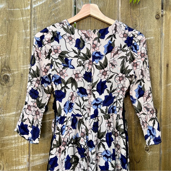 Pink Floral Lace-Up Side Bellsleeve Midi Dress 🌿 - Picture 5 of 12